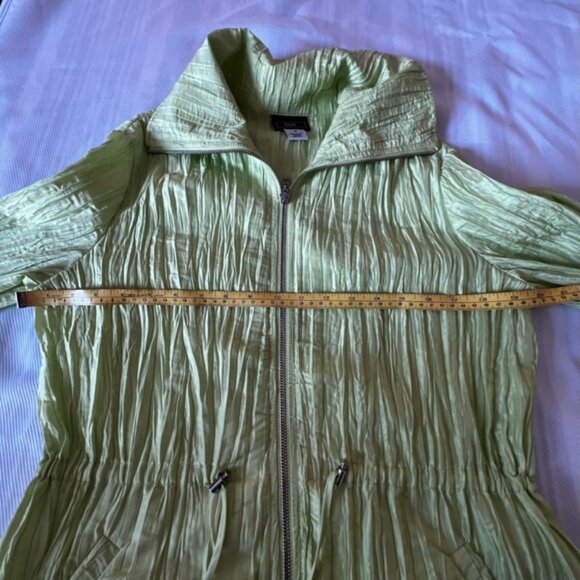 Lark Lane Crinkled Kiwi Green Drawstring Waist Zippered Long Sleeve Jacket 10 - Picture 4 of 7